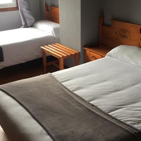 Albergue Hostal Telmo Tui Zewnętrze zdjęcie