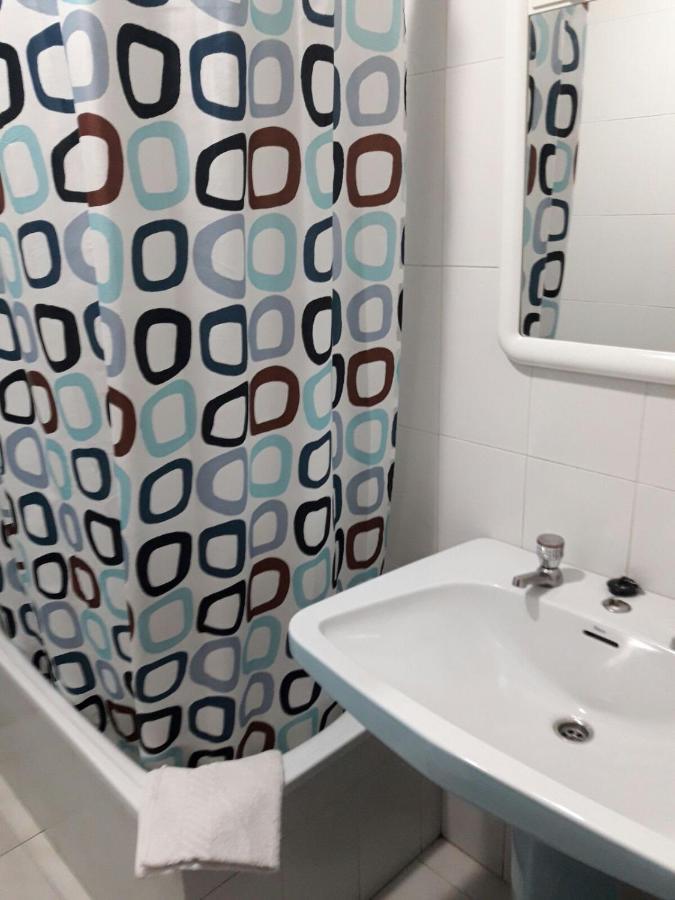 Albergue Hostal Telmo Tui Zewnętrze zdjęcie